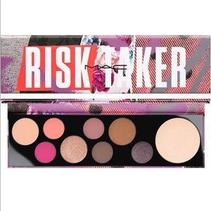 MAC Risk Taker Eyeshadow Palette